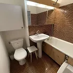 Lägenhet Pour 4 Avec Piscine Et Parking A Port Camargue - Fr-1-250-207 *