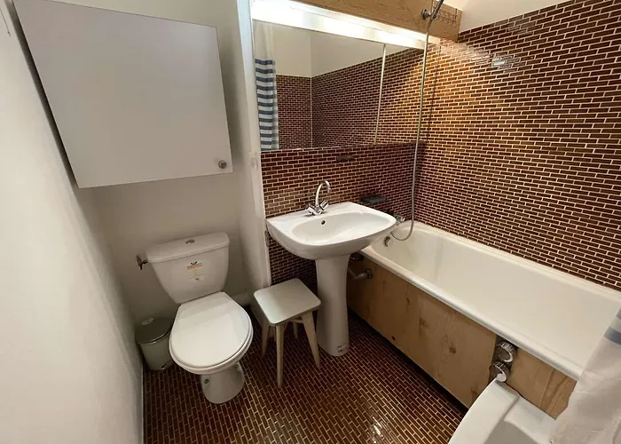 Apartament Pour 4 Avec Piscine Et Parking A Port Camargue - Fr-1-250-207 *