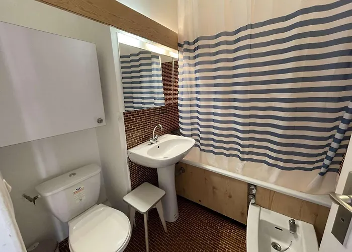 Pour 4 Avec Piscine Et Parking A Port Camargue - Fr-1-250-207 Apartament Le Grau-du-Roi