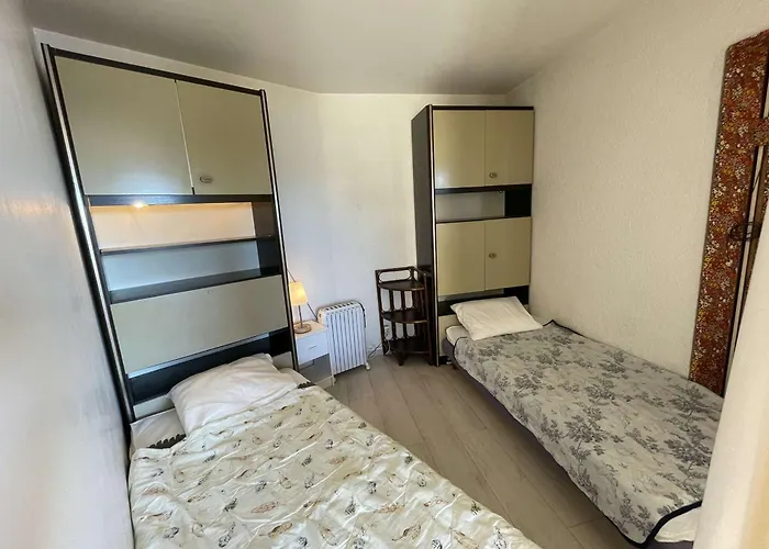 Pour 4 Avec Piscine Et Parking A Port Camargue - Fr-1-250-207 Le Grau-du-Roi
