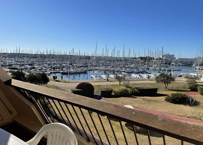 Apartament Pour 4 Avec Piscine Et Parking A Port Camargue - Fr-1-250-207 *